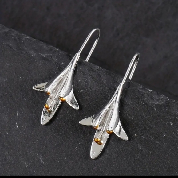 925 Silver Plated Creative Lily Shape Ear Hook Earrings Women's Ear Jewelry Gift - Picture 4 of 6